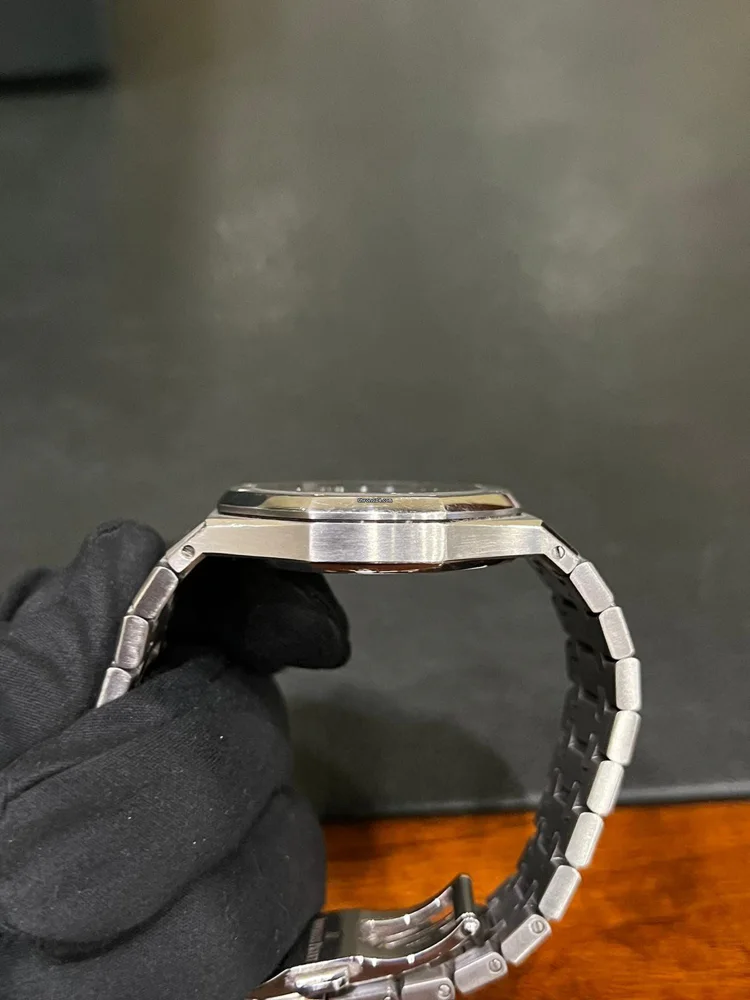 Audemars Piguet Royal Oak Selfwinding 15300ST.OO.1220ST.02